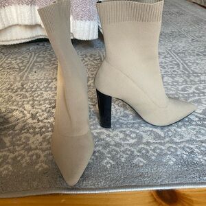 Elegant Beige Ankle Boots